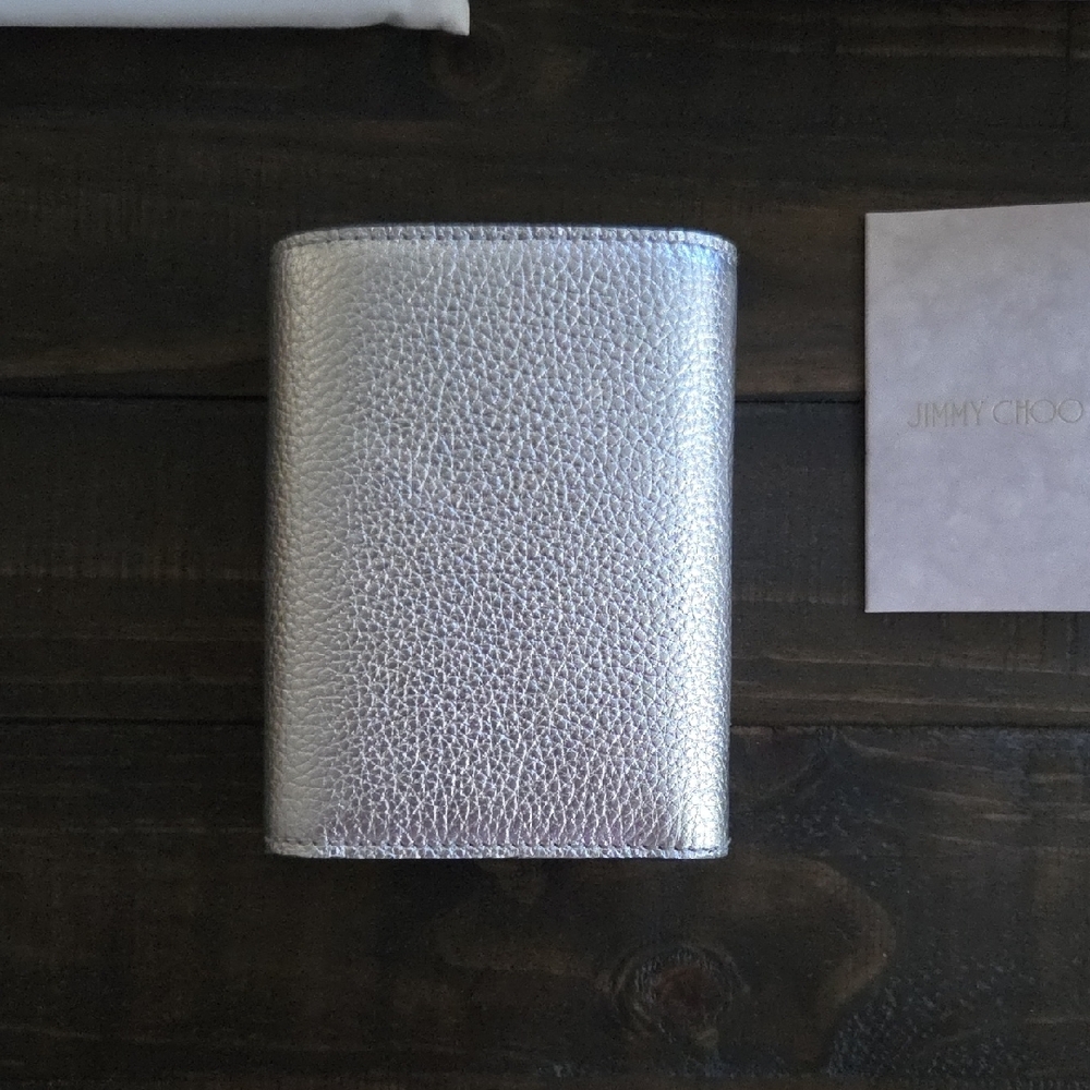 Jimmy Choo Silver Embossed Trifold Wallet Silver All Inclusive - Picture 6 of 6
